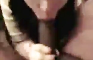 XXX O xemale os melhores pornos gratis é uma merda e fode um enorme vibrador preto.